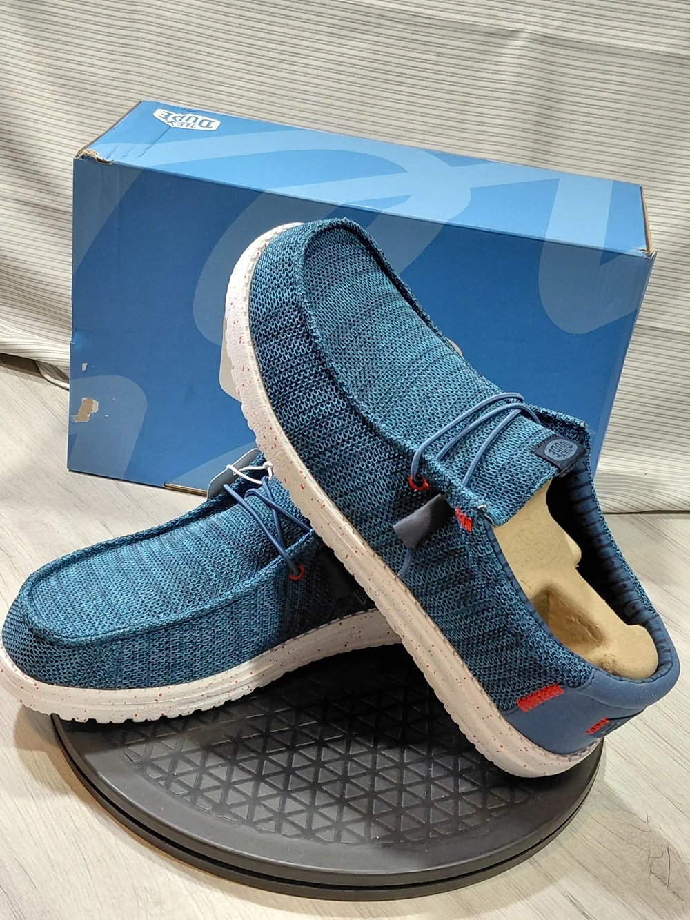 NWT Hey Dude Men's Wally Stretch Sox Slip-On Loafers in Teal Blue Red Accent M12